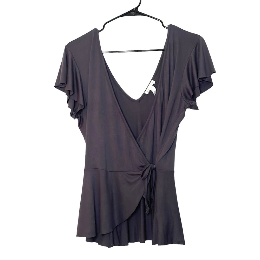 LEITH Ruffle Sleeve Wrap Top - Picture 4 of 8